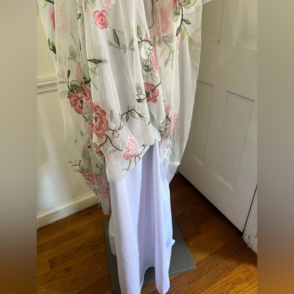 Kiyonna Floral V-Neck Wedding Dress - Picture 15 of 16